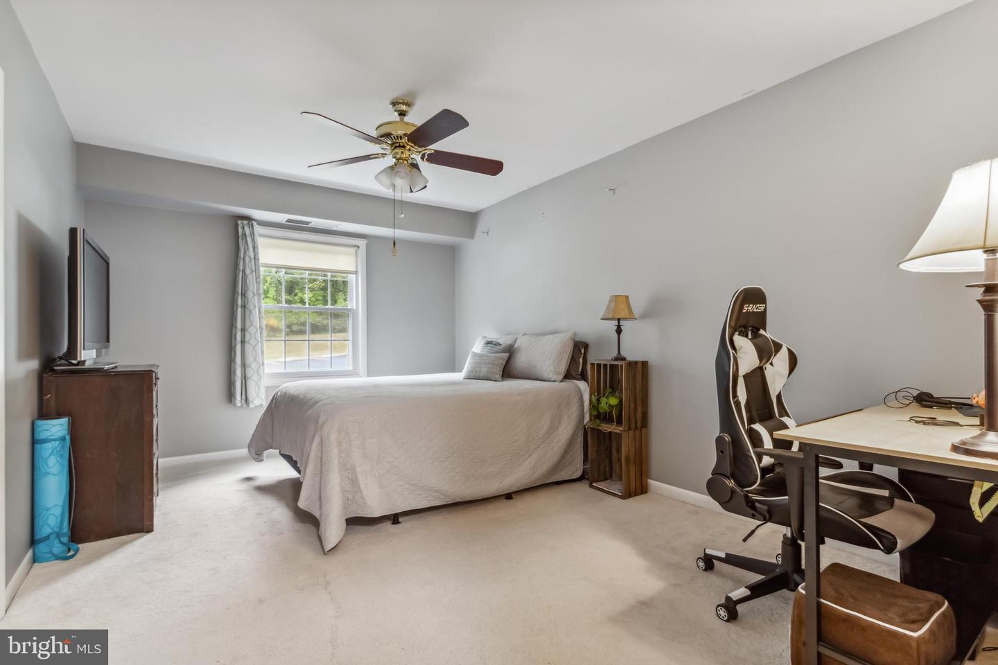 3814 Lyndhurst DRIVE Unit: 201