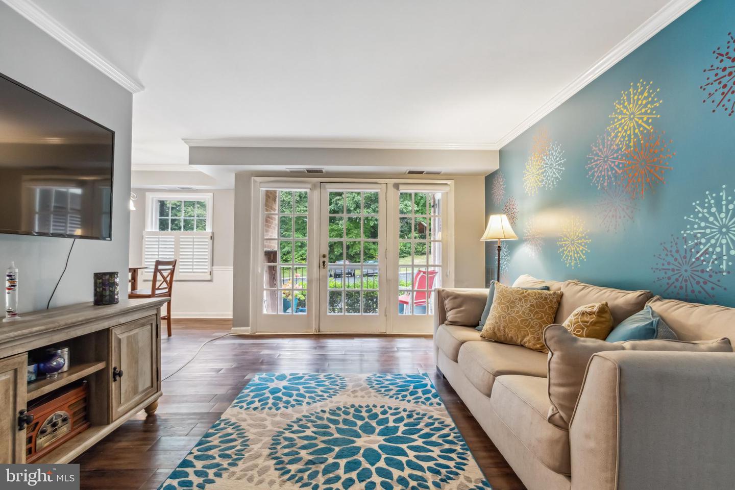 3814 Lyndhurst DRIVE Unit: 201