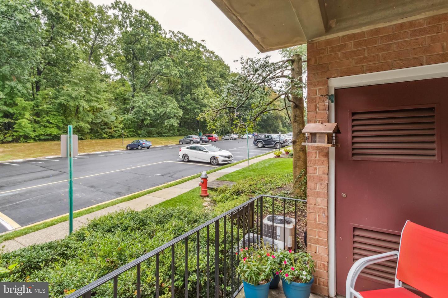 3814 Lyndhurst DRIVE Unit: 201