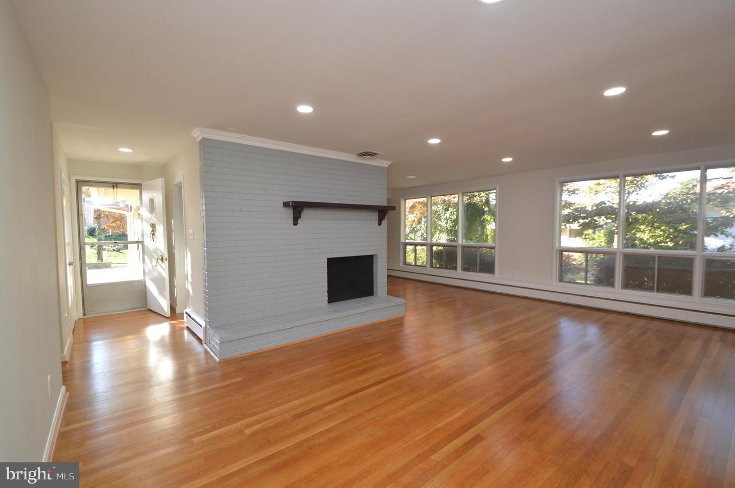 3517 Old Post ROAD