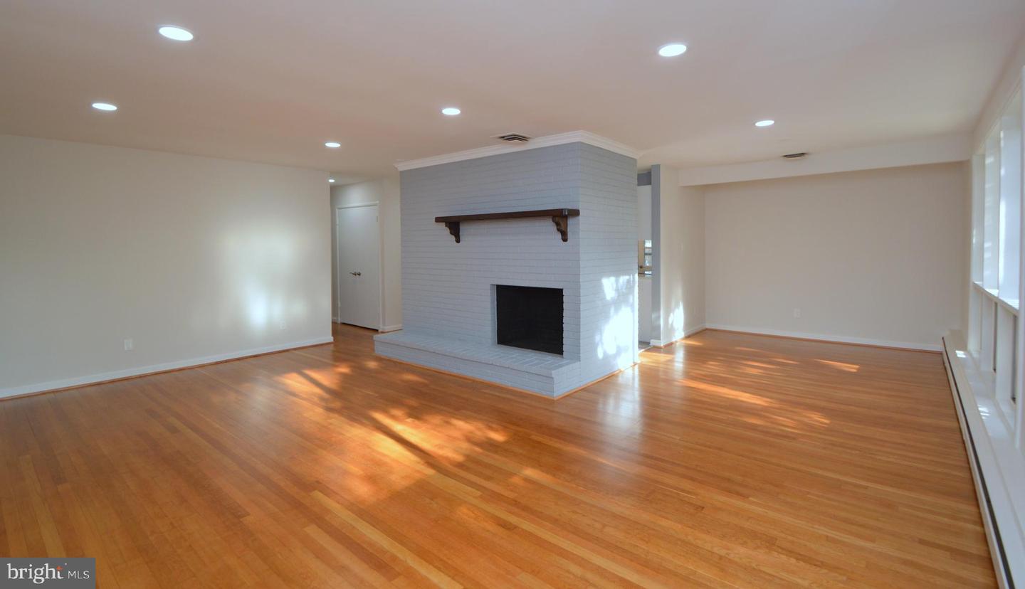 3517 Old Post ROAD