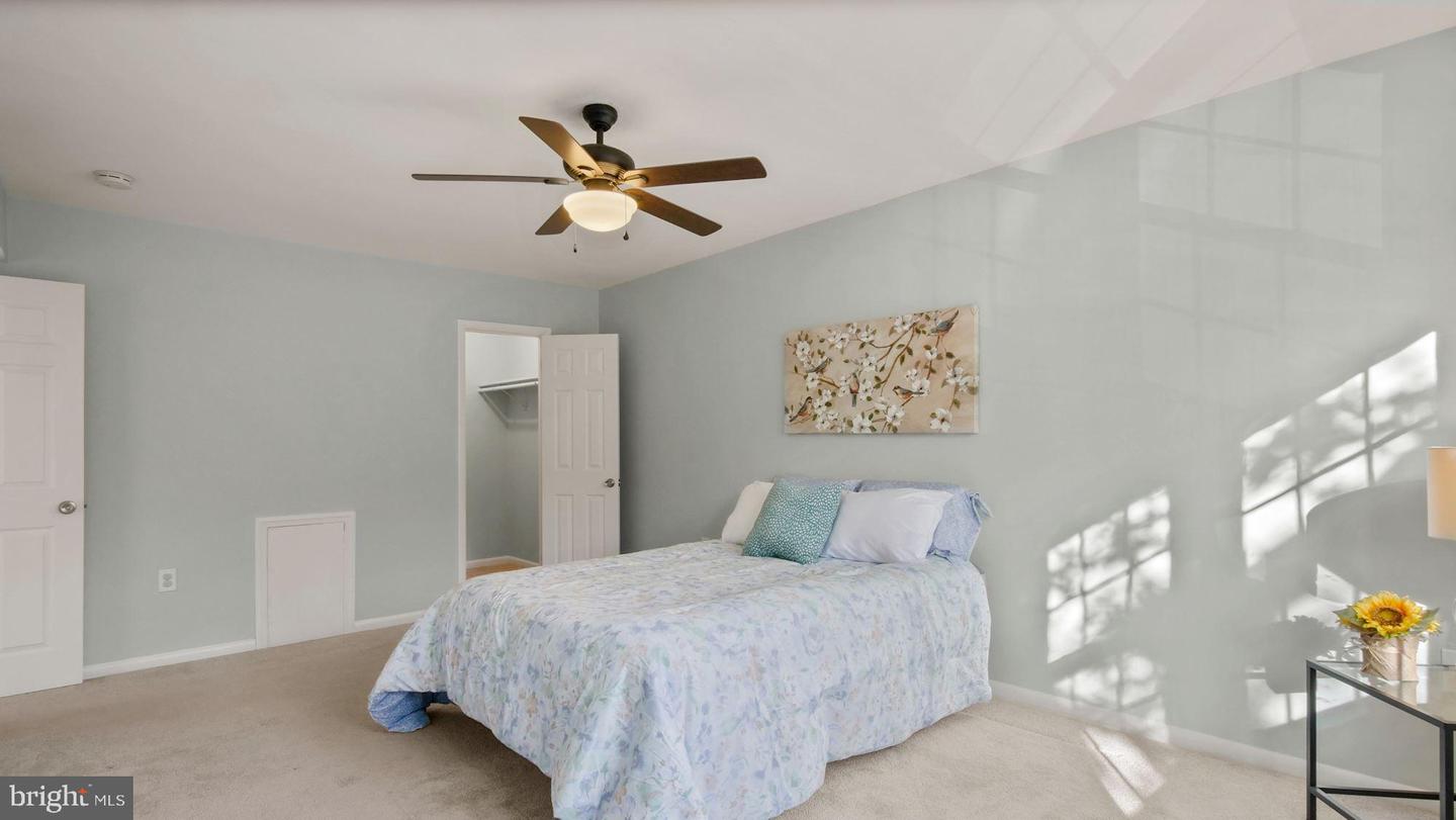 9447 Fairfax BOULEVARD Unit: 204