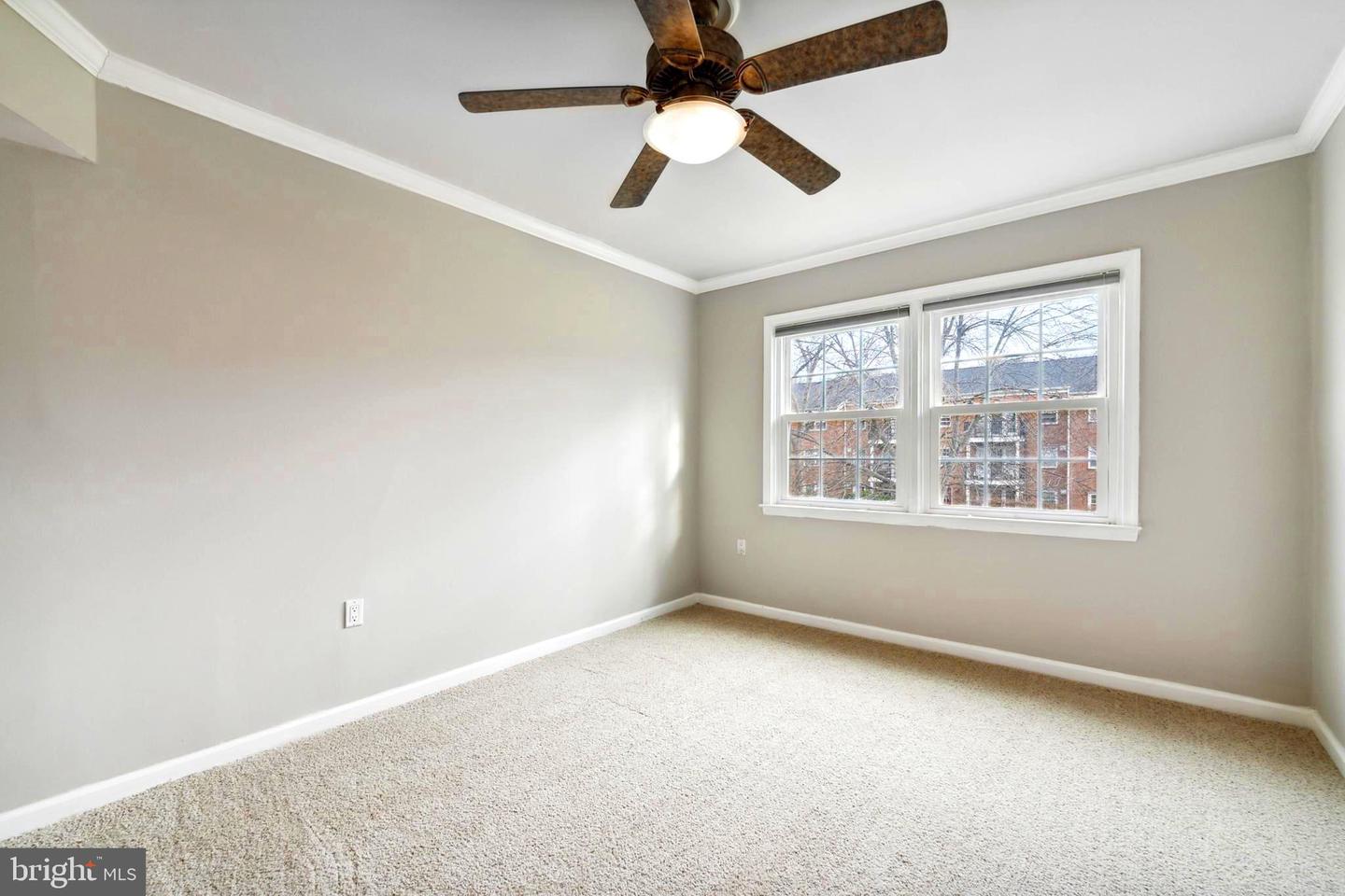 9461 Fairfax BOULEVARD Unit: 203
