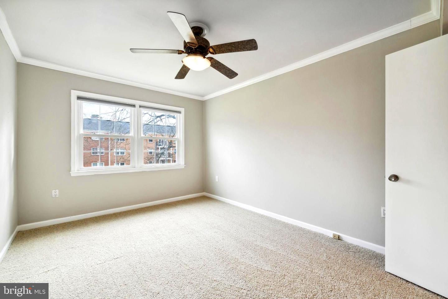 9461 Fairfax BOULEVARD Unit: 203