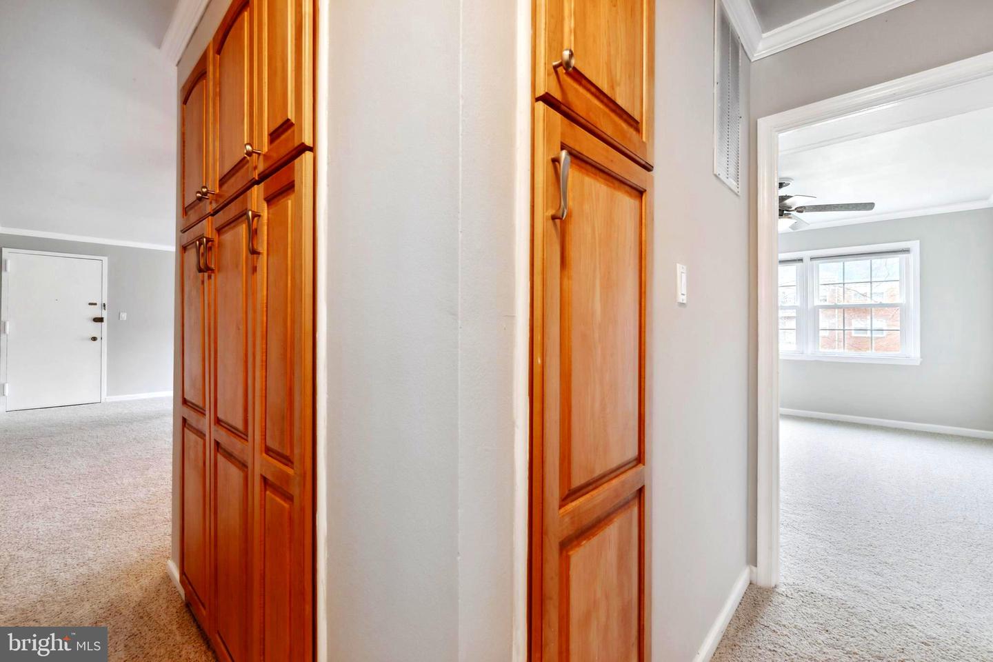 9461 Fairfax BOULEVARD Unit: 203