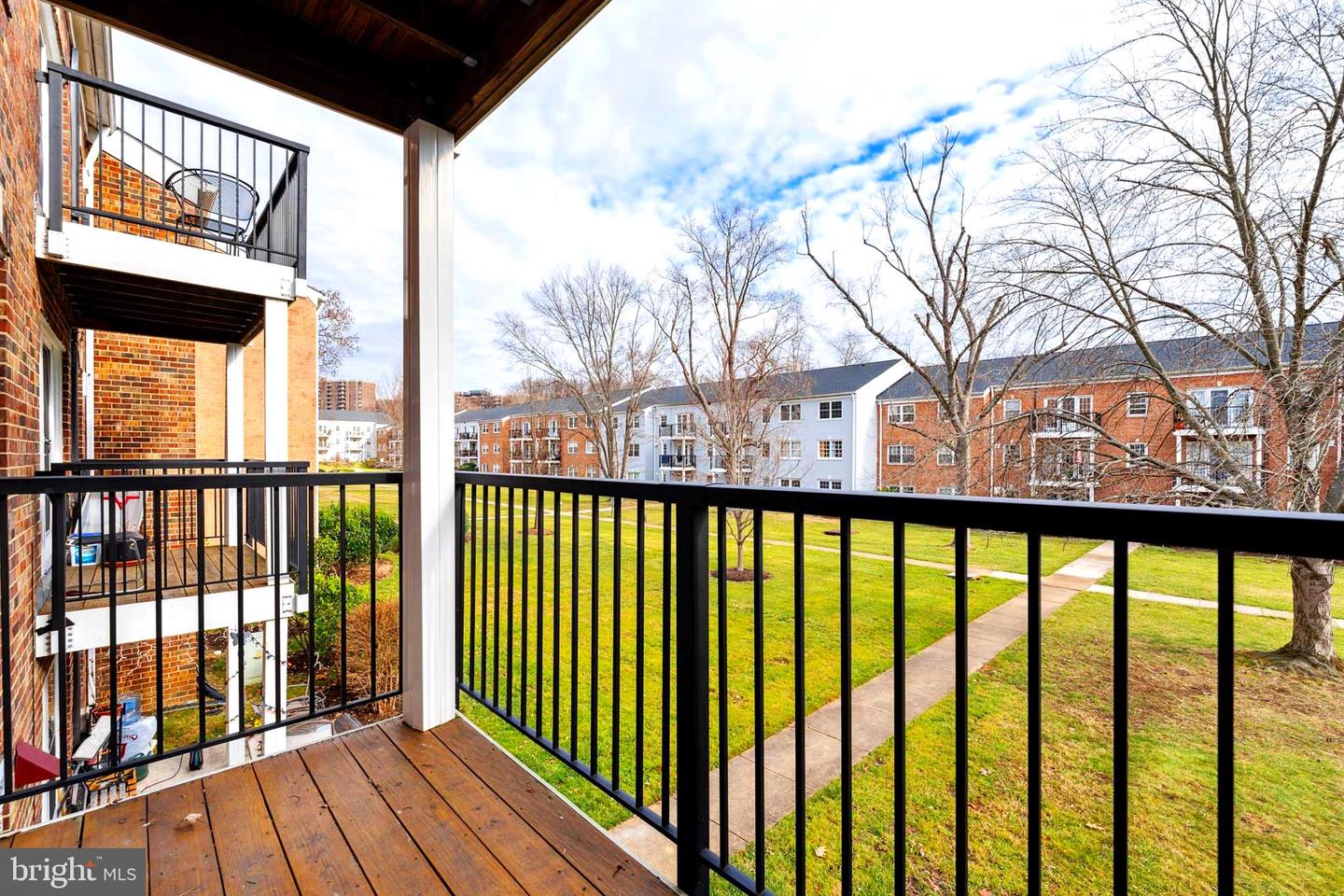 9461 Fairfax BOULEVARD Unit: 203