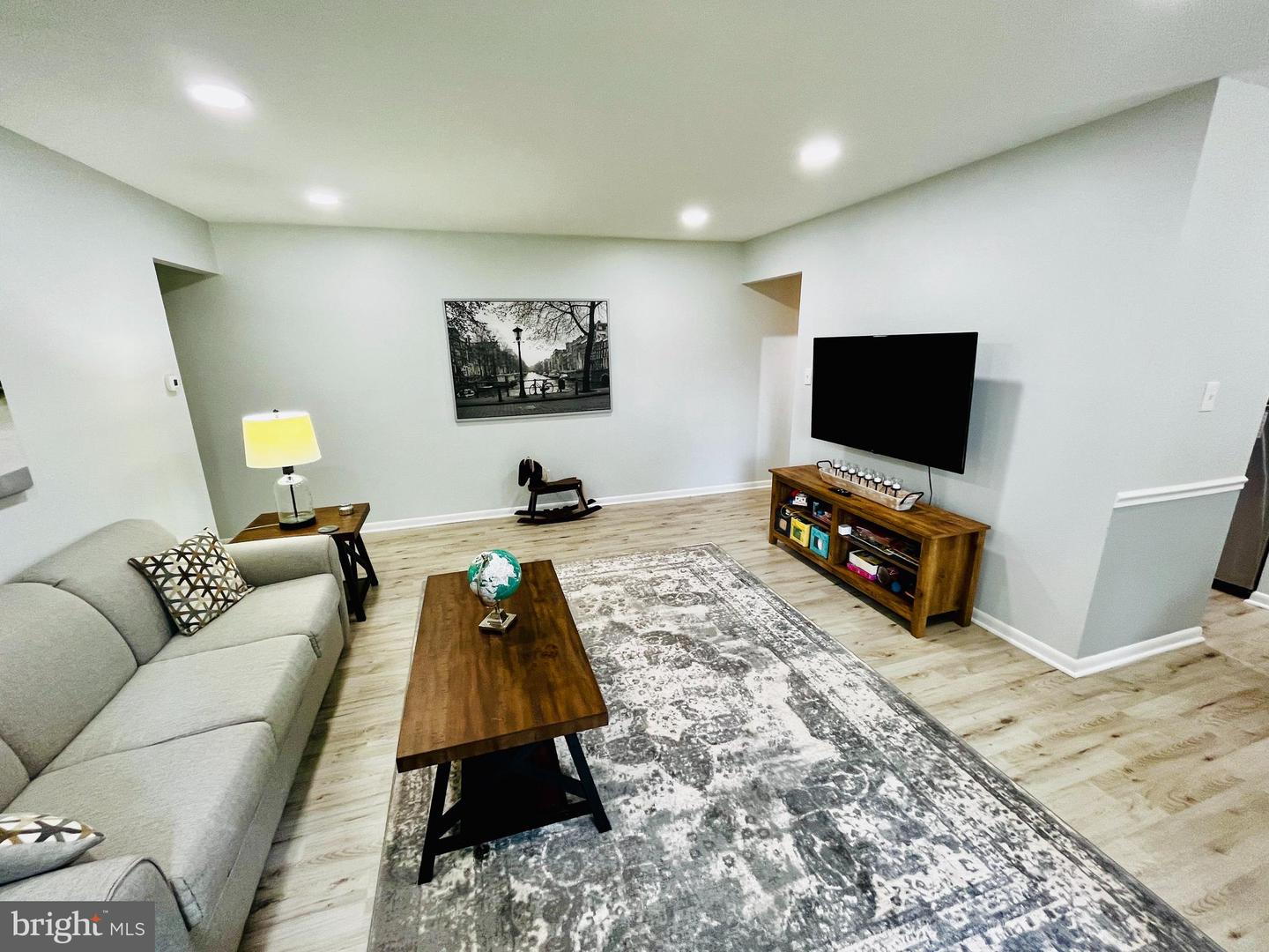 3890 Lyndhurst DRIVE Unit: 103