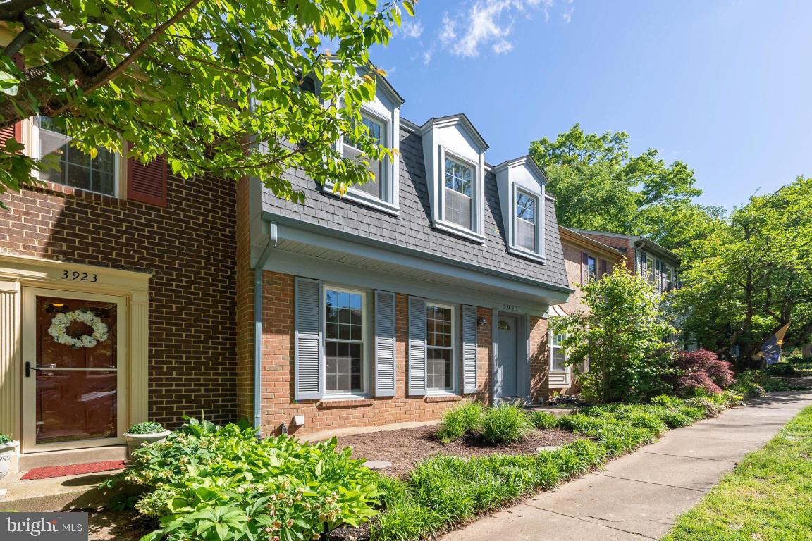 3921 Wilcoxson DRIVE