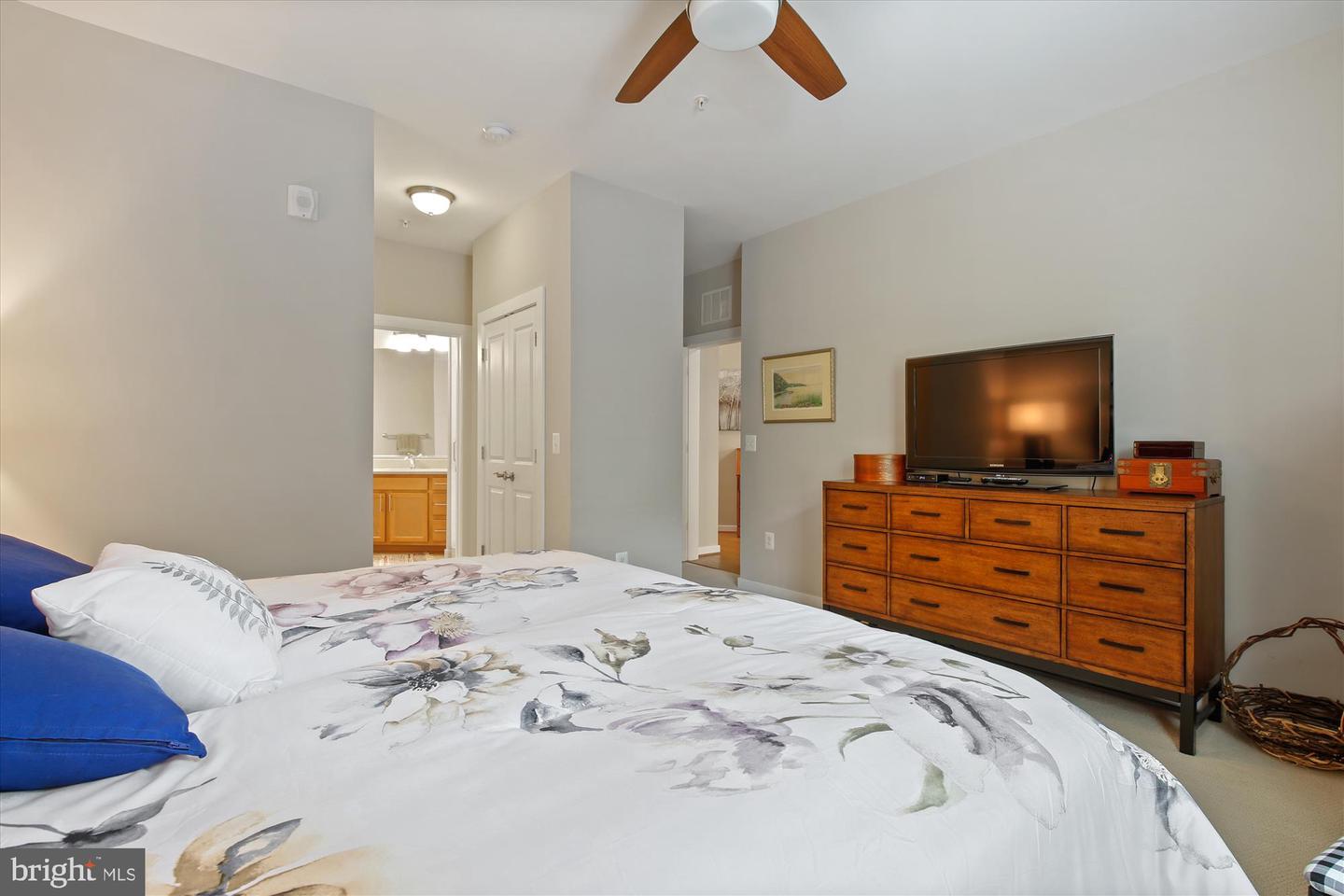 9450 Silver King COURT Unit: 109