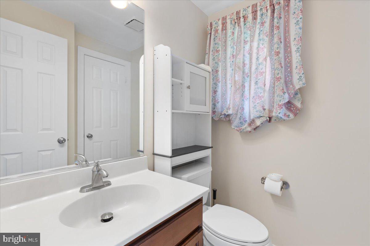 10411 Breckinridge LANE