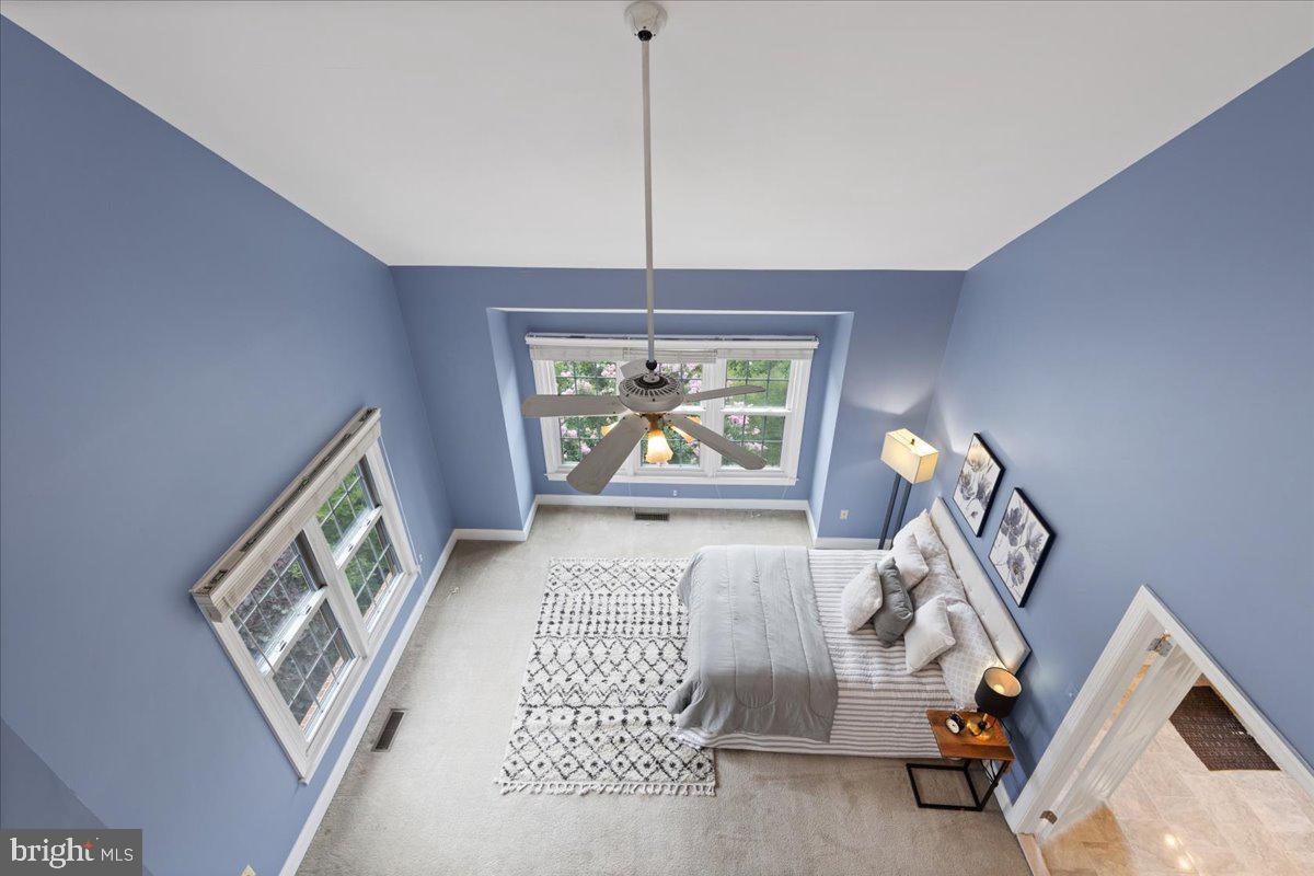 10411 Breckinridge LANE