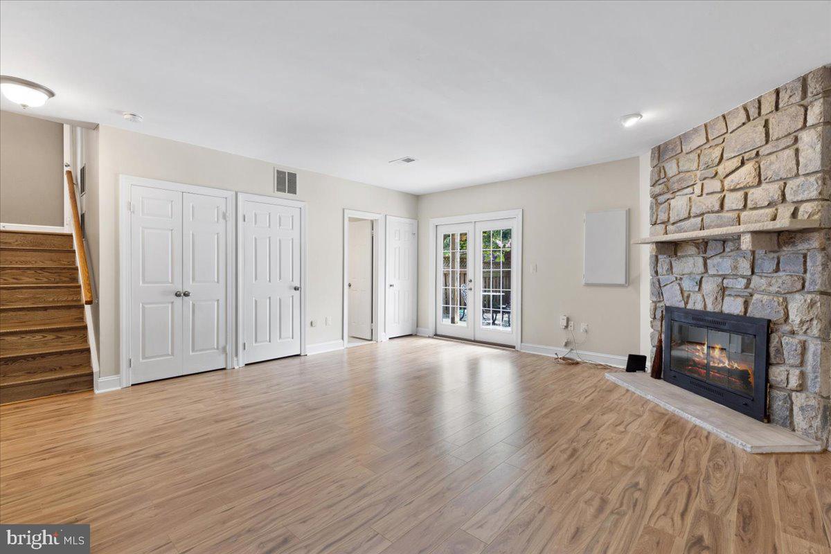 10411 Breckinridge LANE