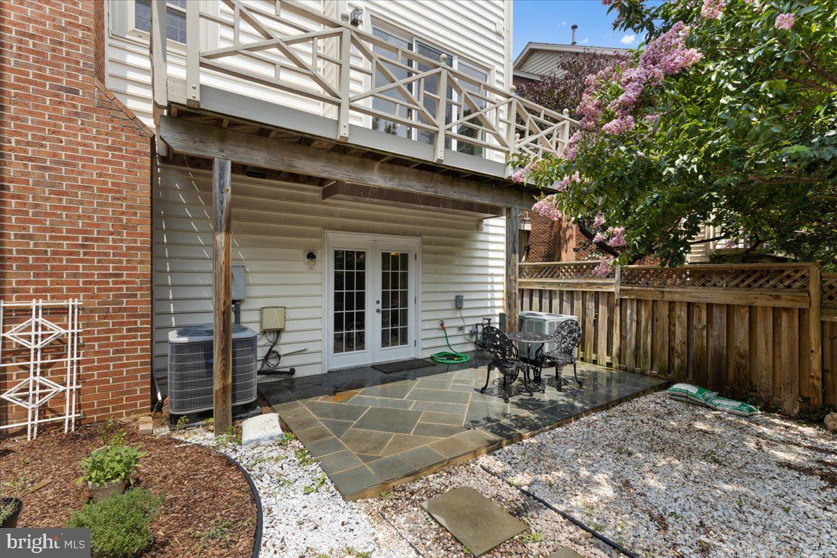 10411 Breckinridge LANE
