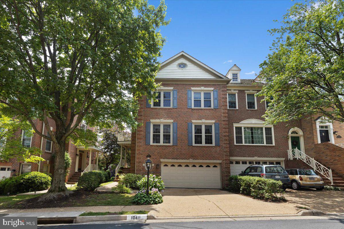 10411 Breckinridge LANE