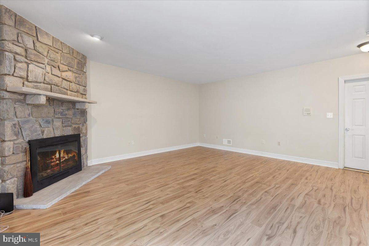 10411 Breckinridge LANE