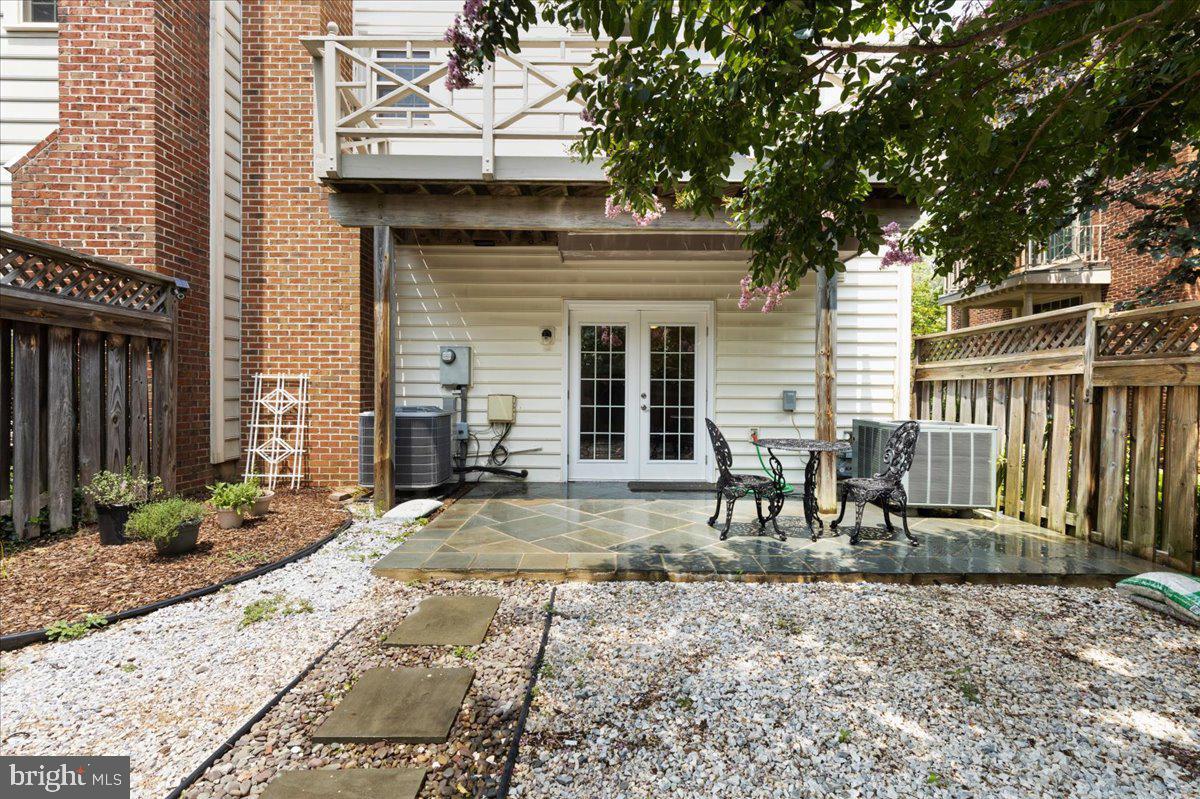 10411 Breckinridge LANE