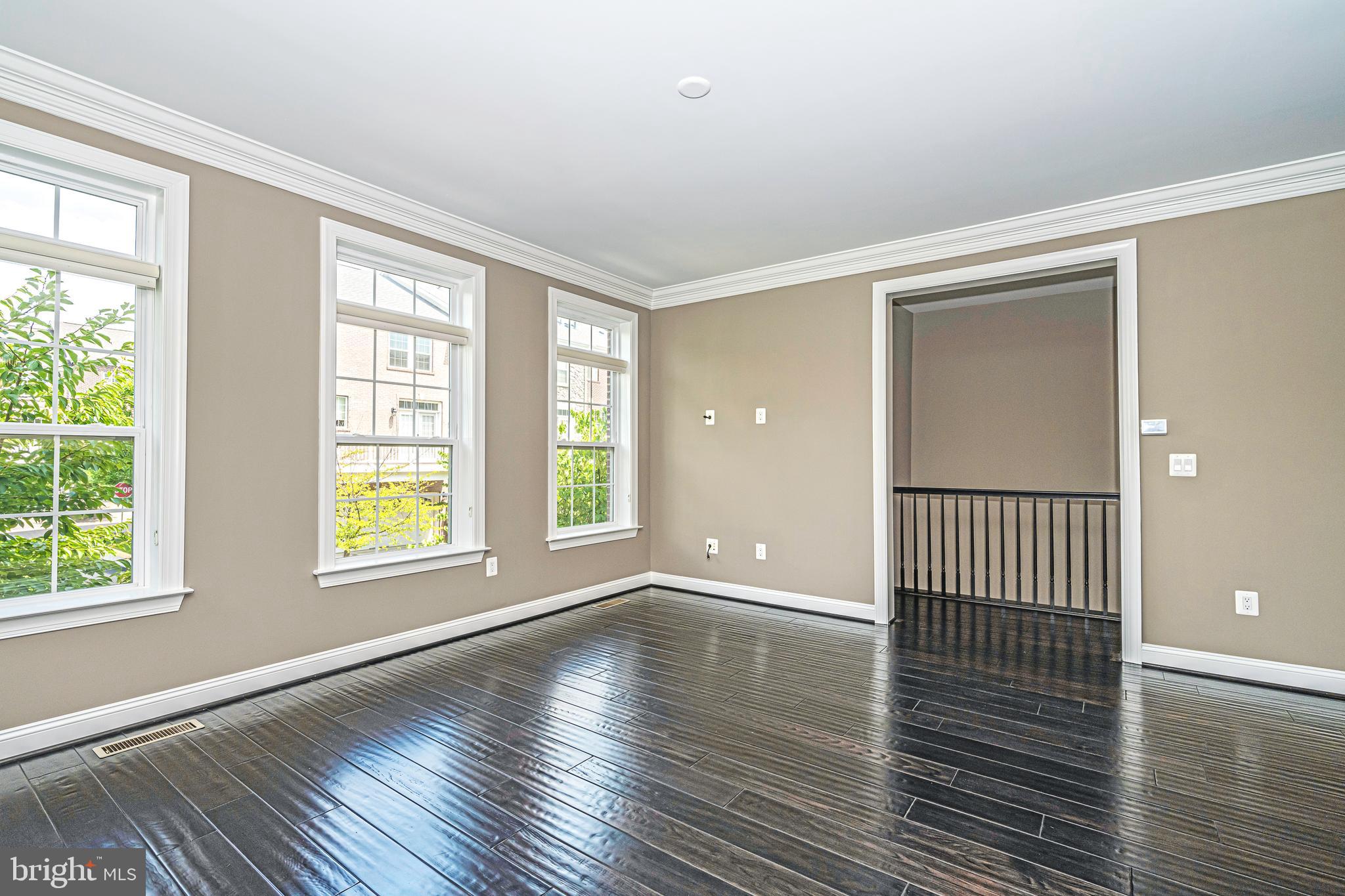10611 Royal Mews