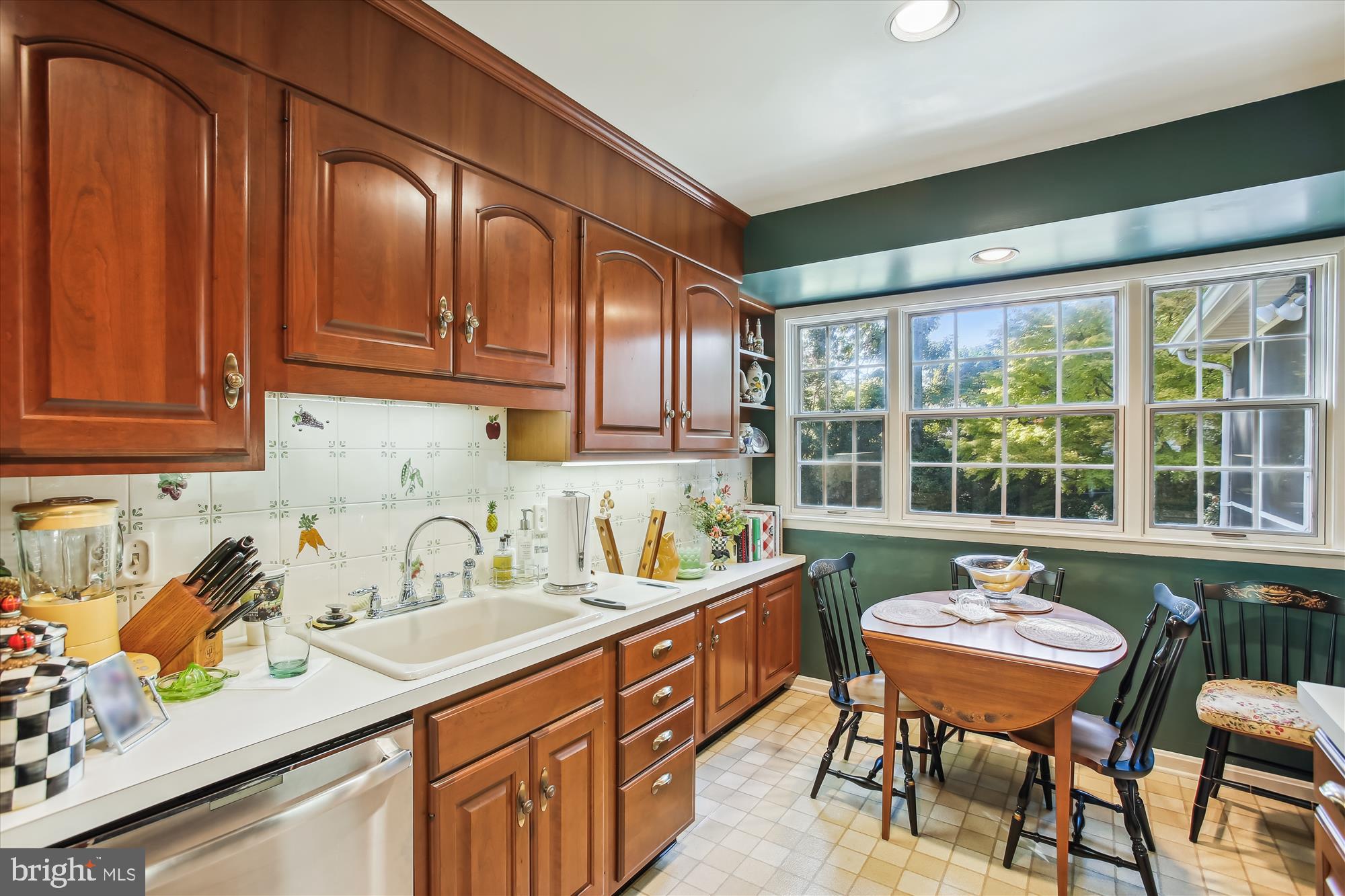 3535 Country Hill Dr