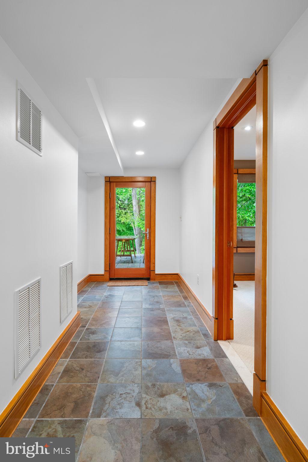 10124 Spring Lake Ter