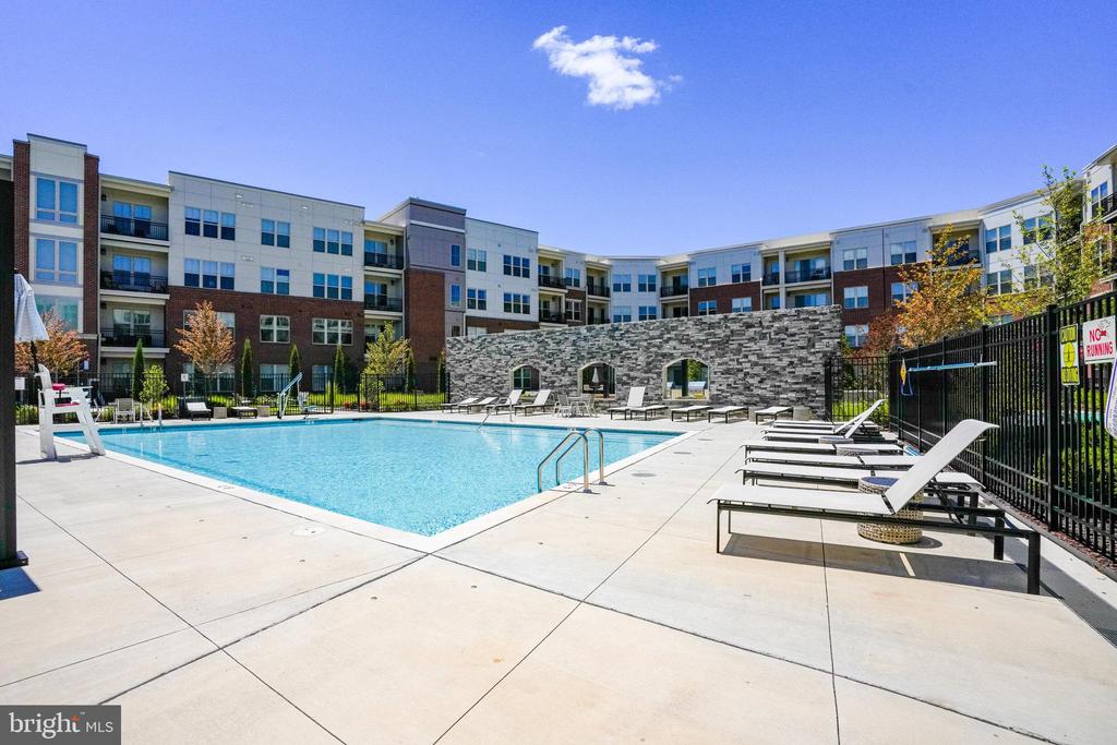 10755 Fairgrounds Dr #121