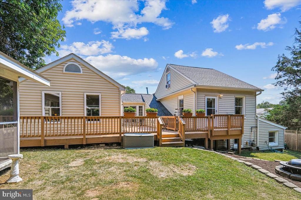 3605 Colony Rd