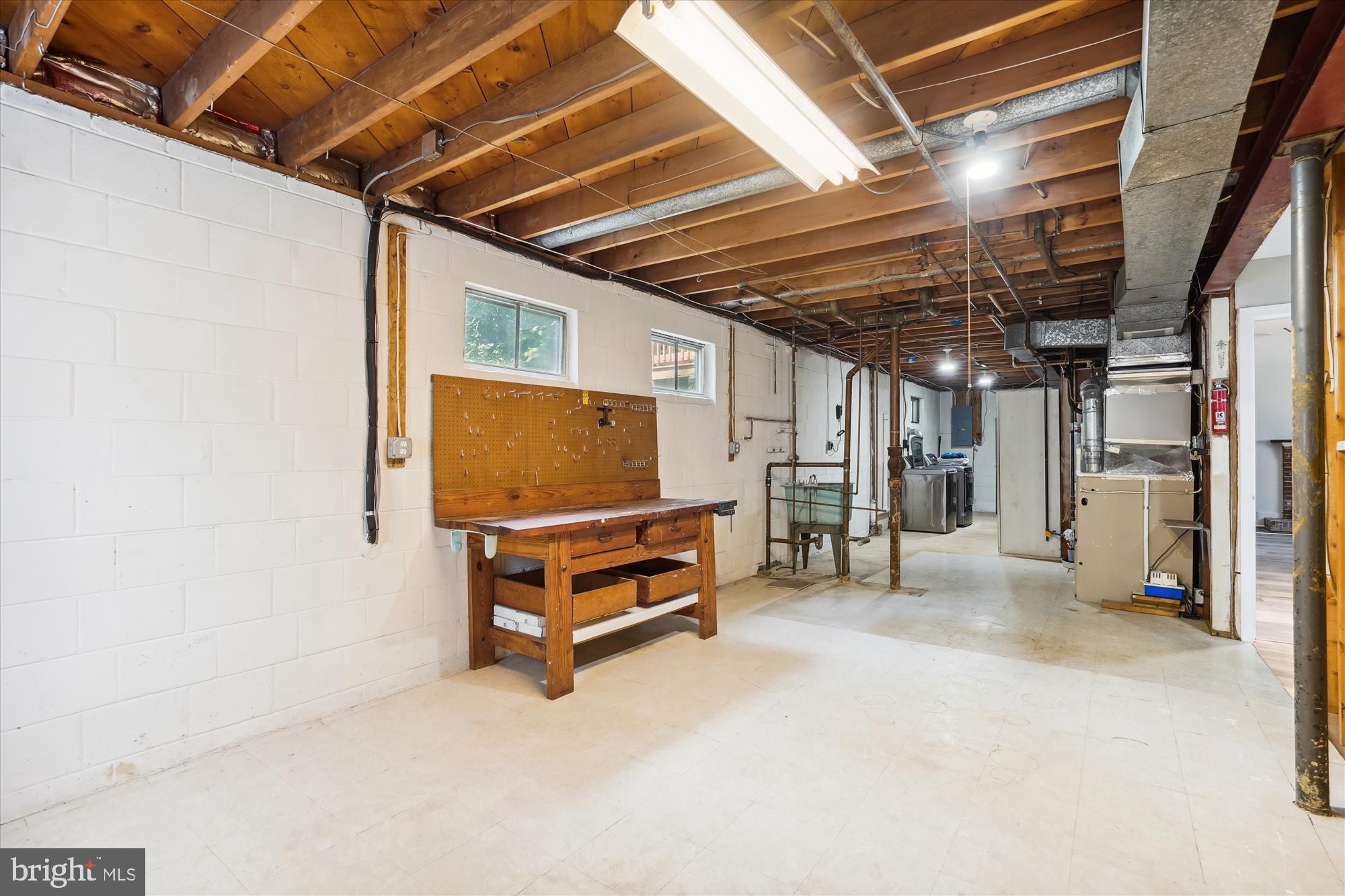 3613 COLONY RD