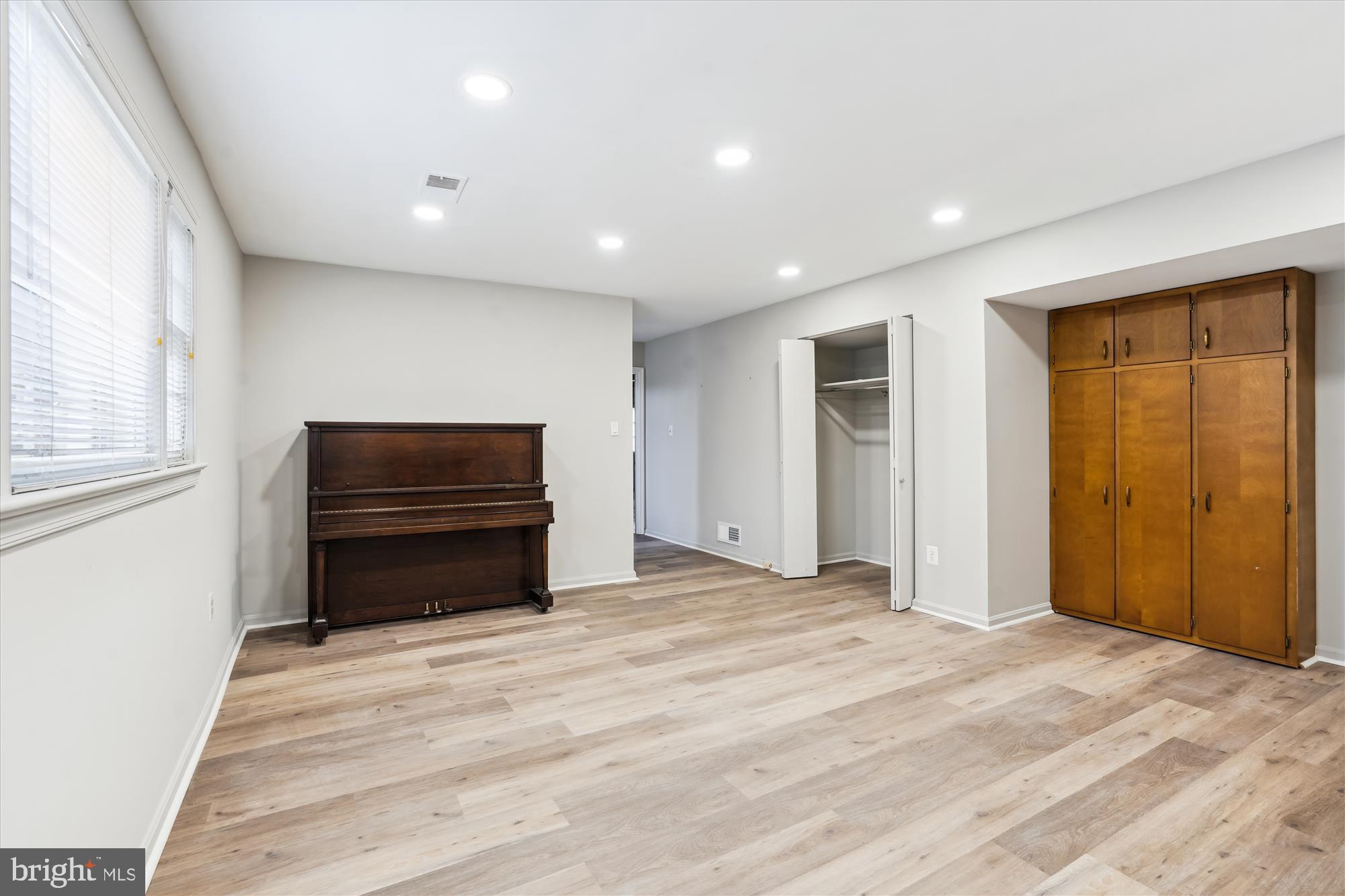 3613 COLONY RD