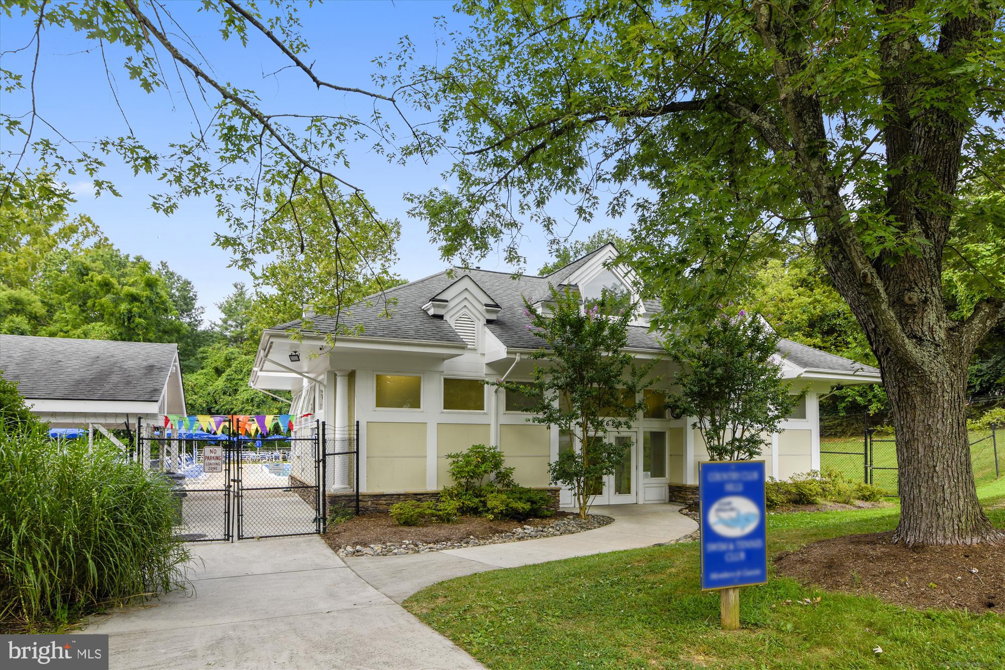 3613 COLONY RD