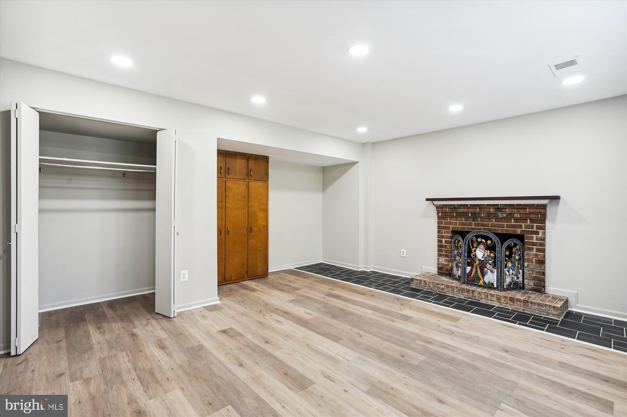 3613 COLONY RD