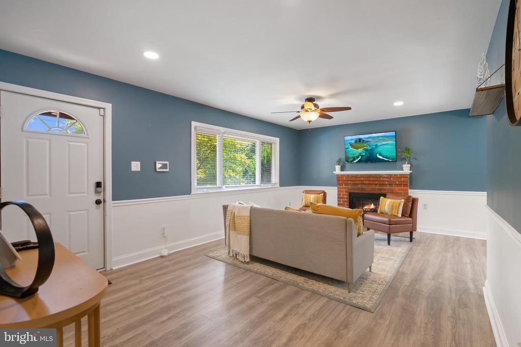 10718 Joyce Dr