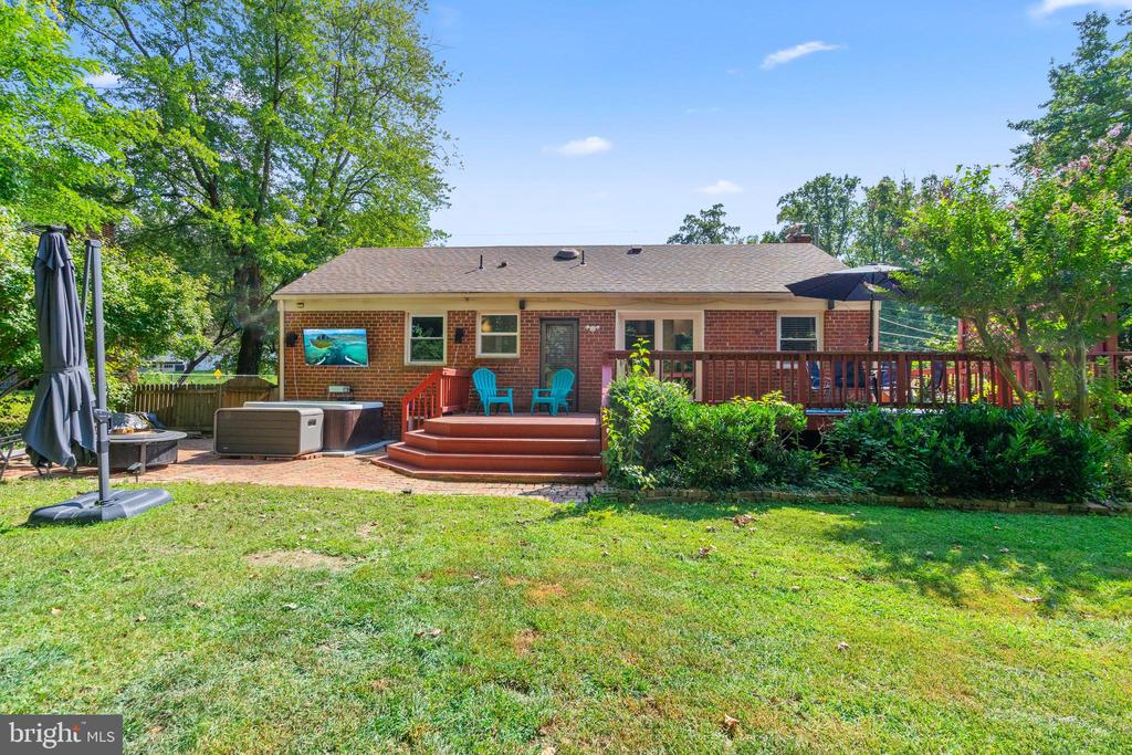 10718 Joyce Dr