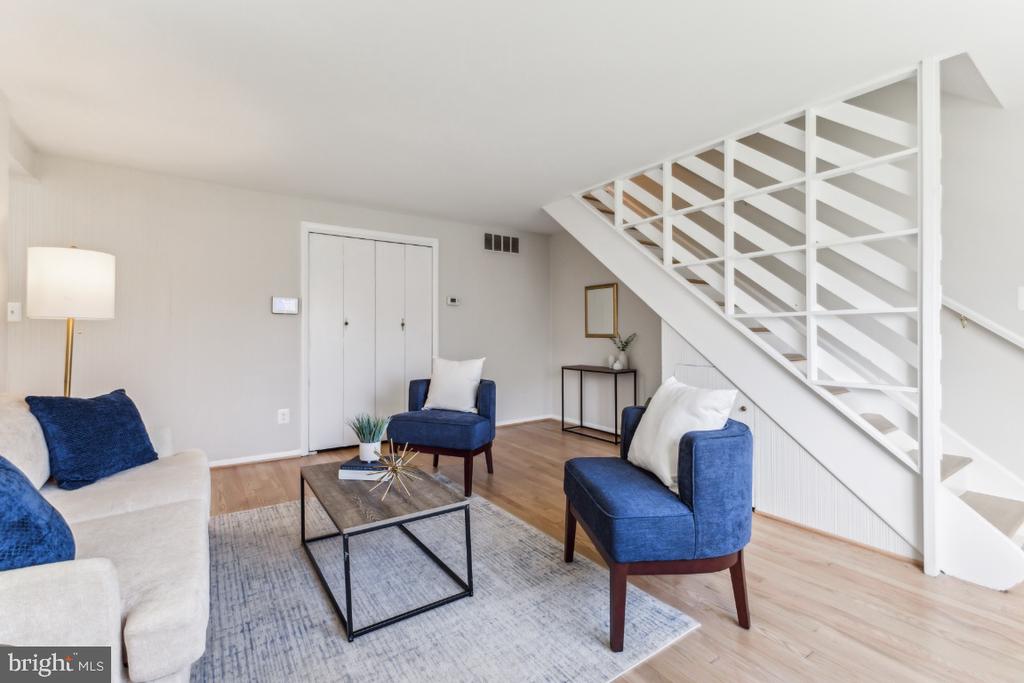 4210 Allison Cir