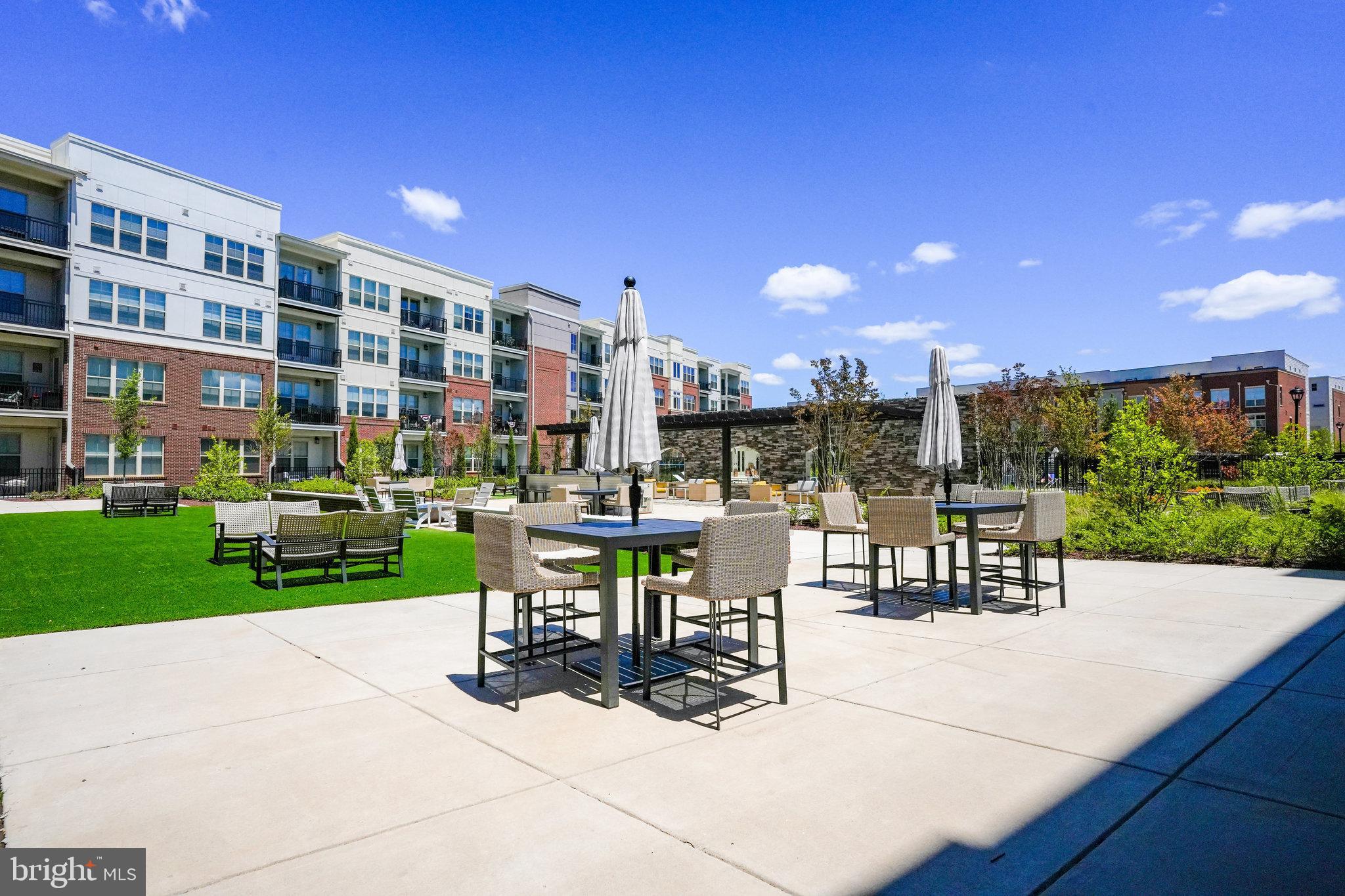 10755 Fairgrounds Dr #218