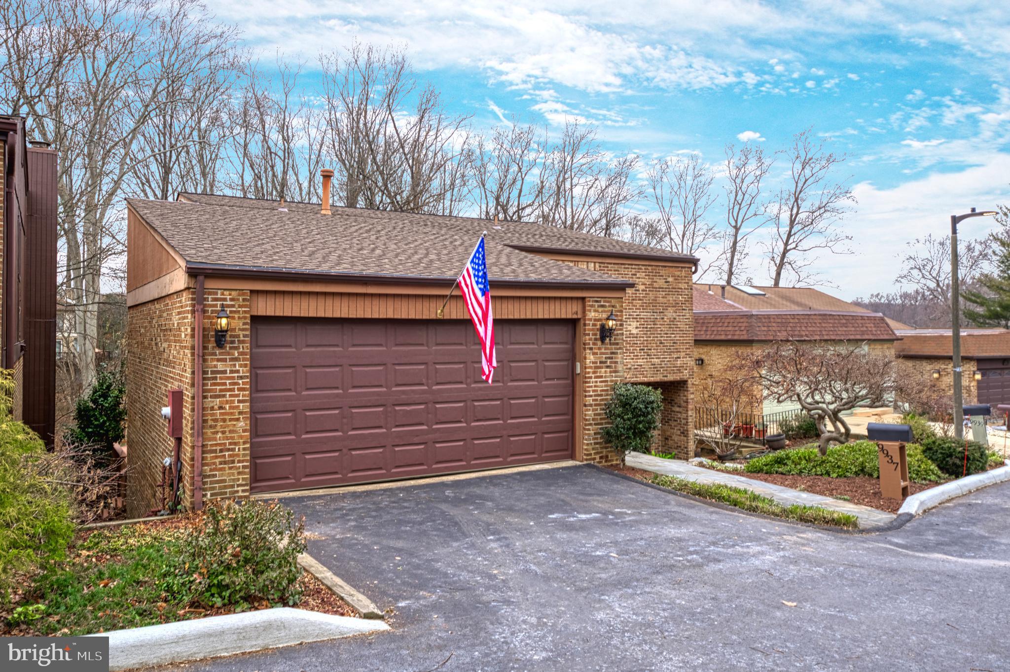 9937 Great Oaks Way