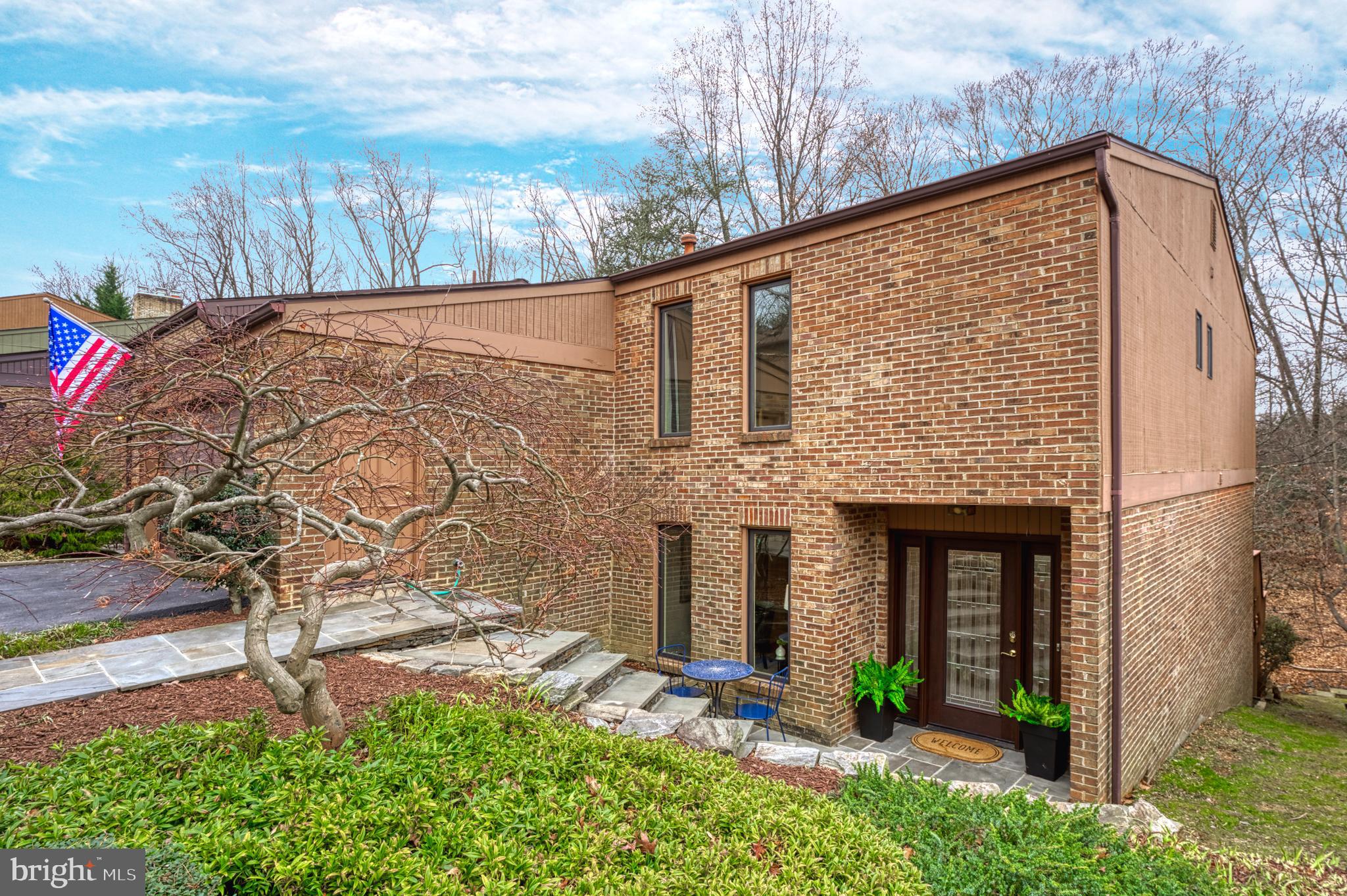 9937 Great Oaks Way