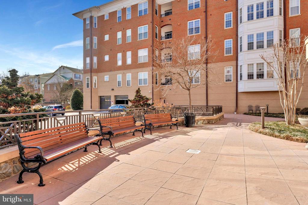 10328 Sager Ave #407