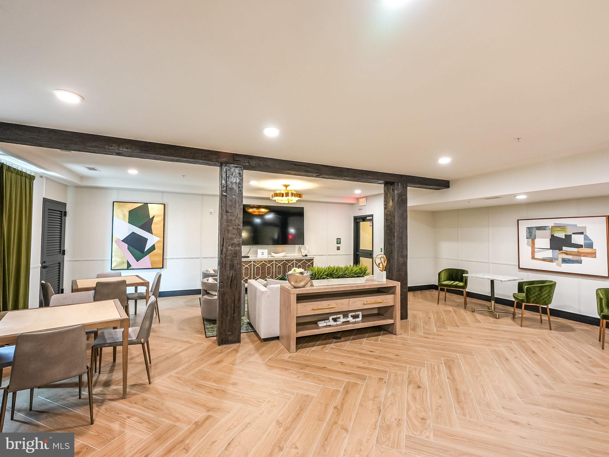 10755 Fairgrounds Dr #111