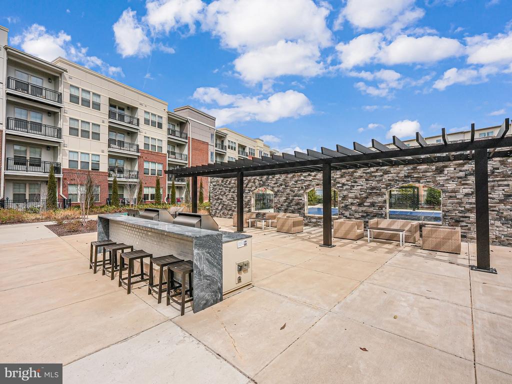 10755 Fairgrounds Dr #111