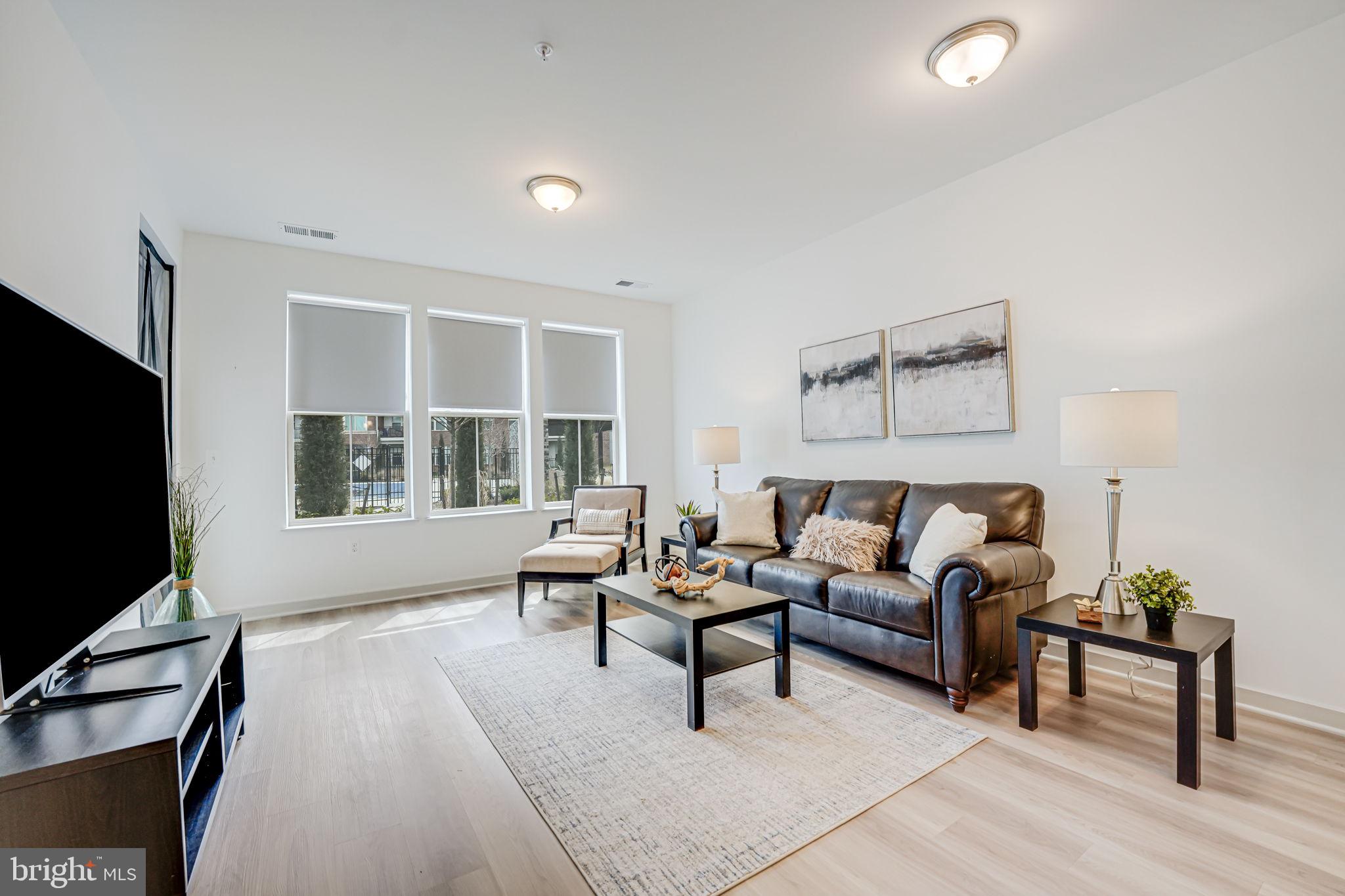 10755 Fairgrounds Dr #111