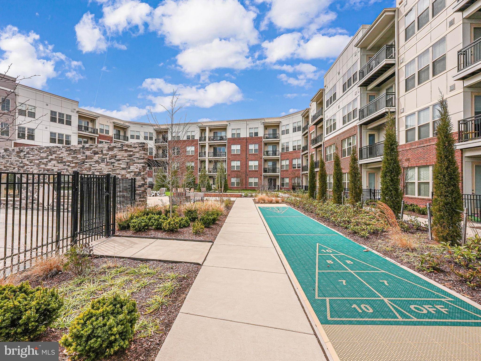 10755 Fairgrounds Dr #111