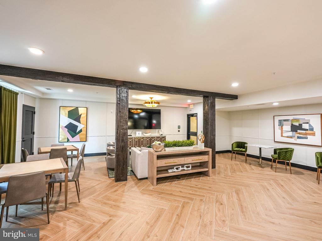 10755 Fairgrounds Dr #111
