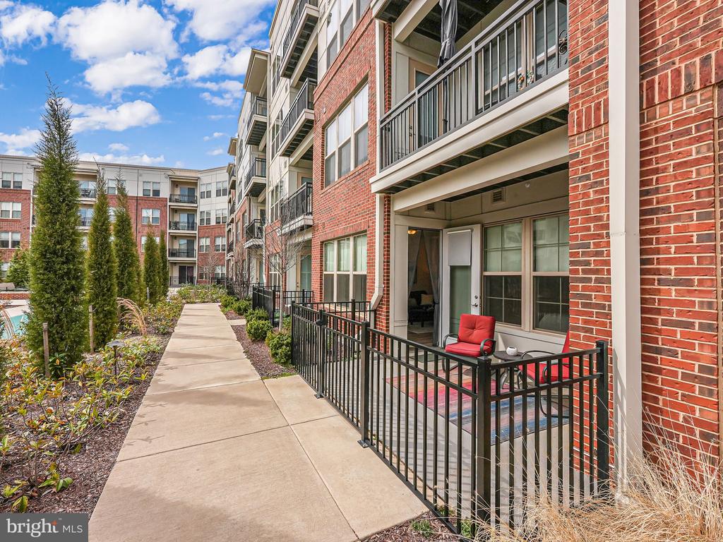 10755 Fairgrounds Dr #111