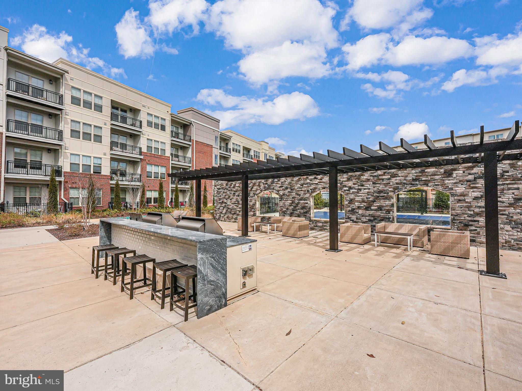 10755 Fairgrounds Dr #111