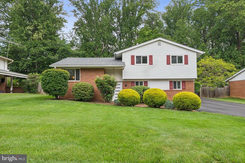 3508 Brookwood Dr