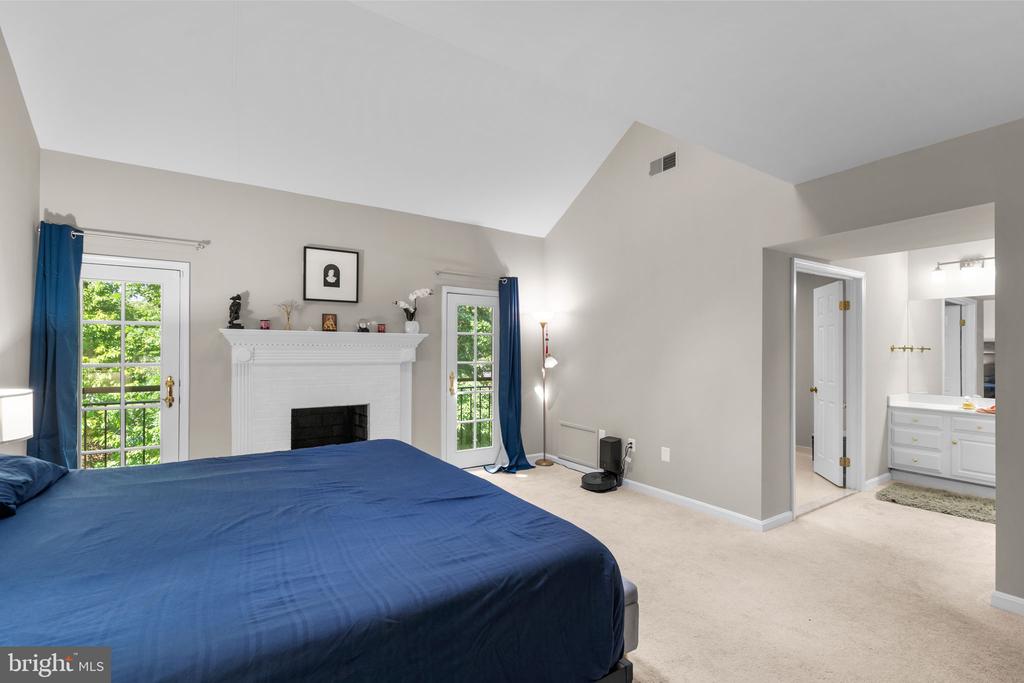 10241 ASPEN WILLOW DRIVE