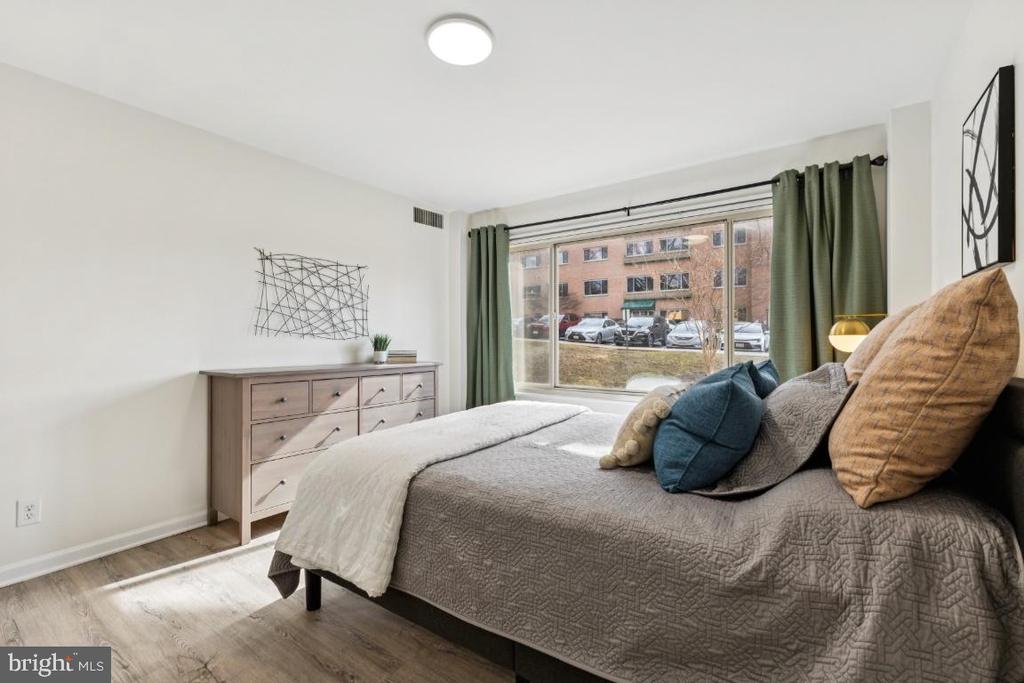 10570 MAIN STREET 202