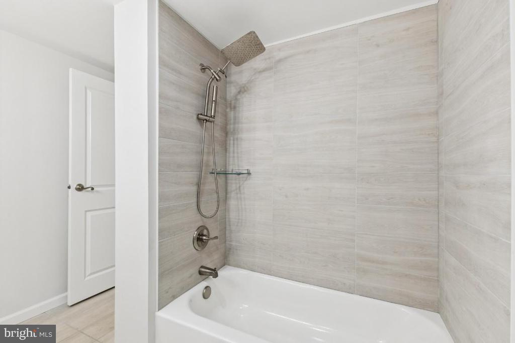 10570 MAIN STREET 202