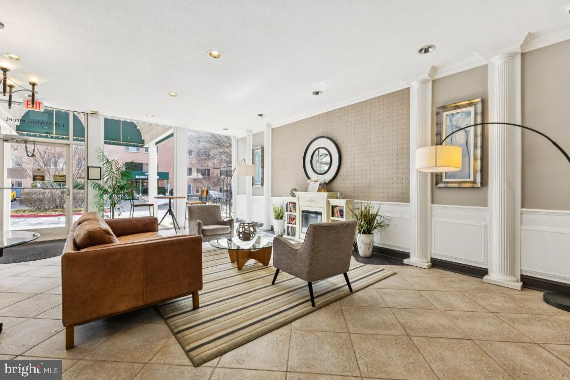 10570 MAIN STREET 202