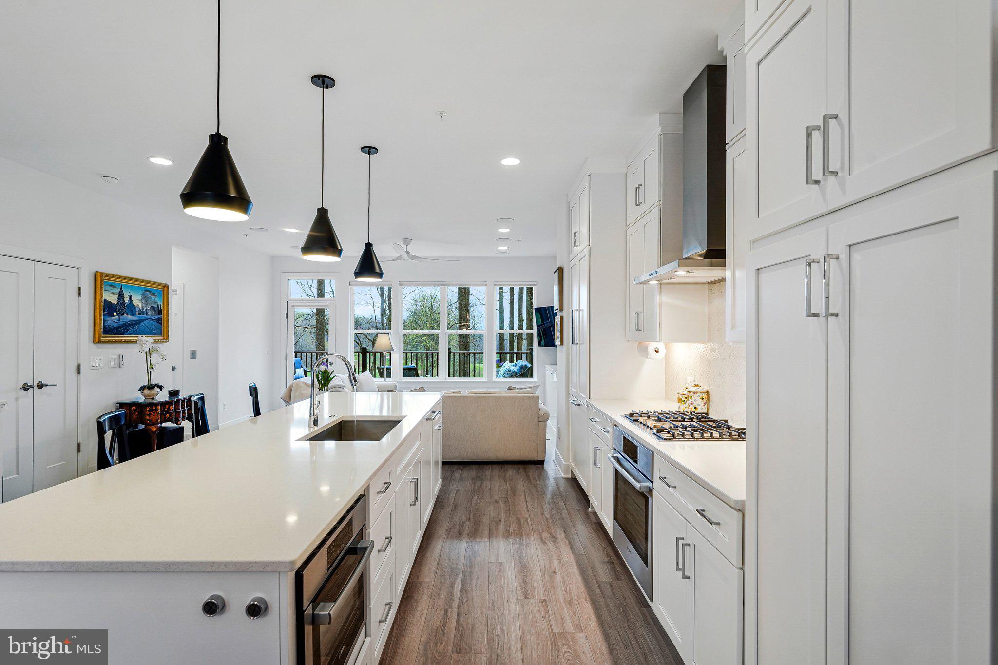 3548 SUTTON HEIGHTS CIRCLE