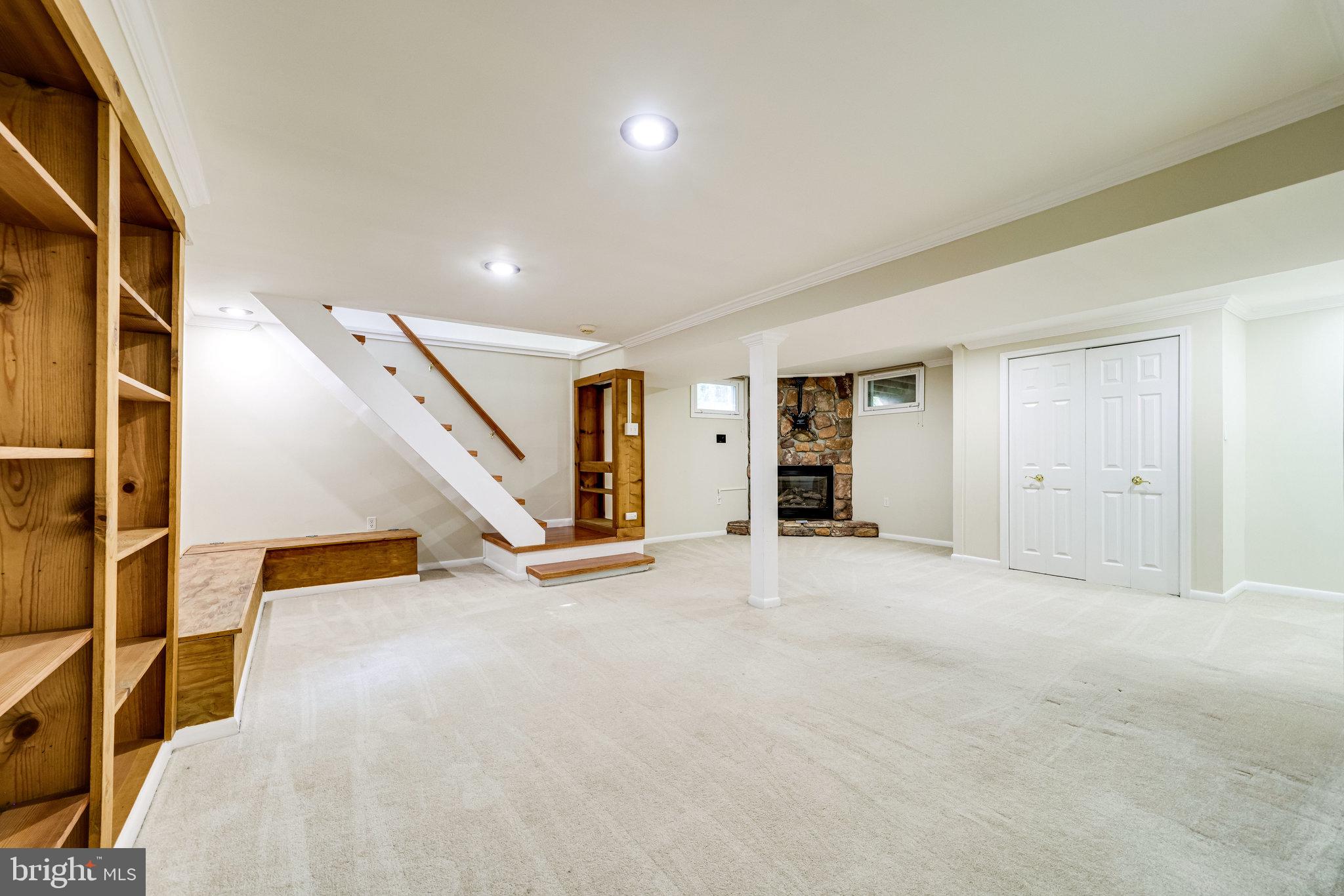 4038 MAPLE STREET